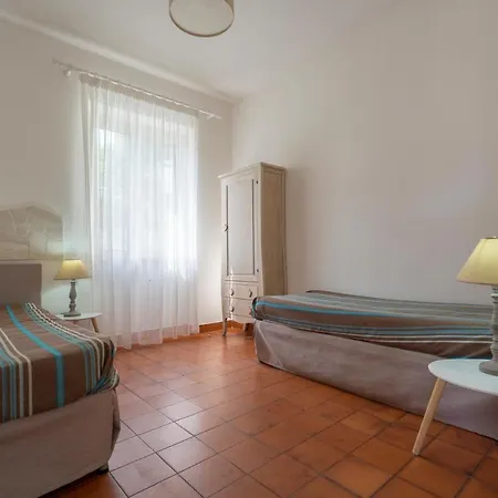 Villaggio Passo Dell'arciprete アパートホテル ヴィエステ