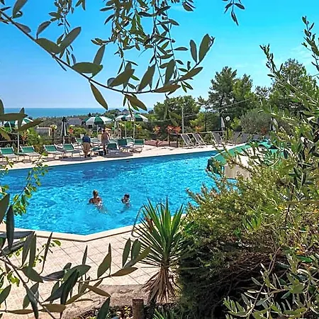 Villaggio Passo Dell'arciprete Апарт-отель Вьесте