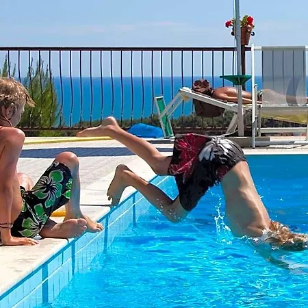 Villaggio Passo Dell'arciprete Апарт-отель Вьесте